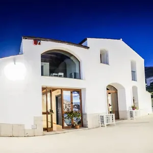 Bed & Breakfast Borgo Marino